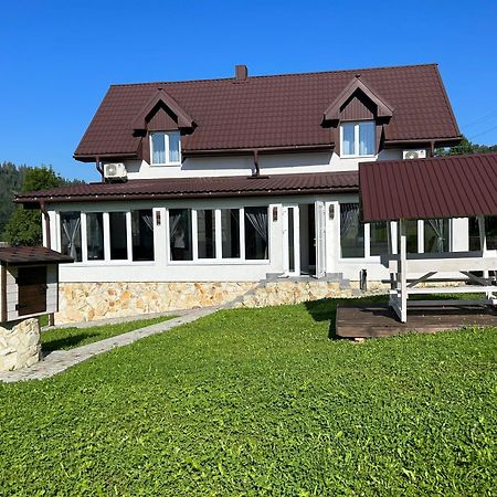 Котедж Смерекова Хата- Пилипець Kelechin Exterior foto